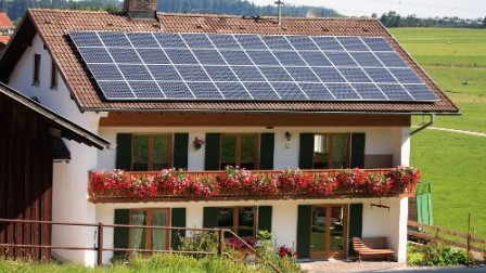 A Marburg en Allemagne, les habitants se dotent de panneaux solaires